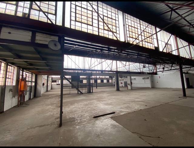 4,302M² WAREHOUSE FOR SALE IN INDUSTRIA WEST